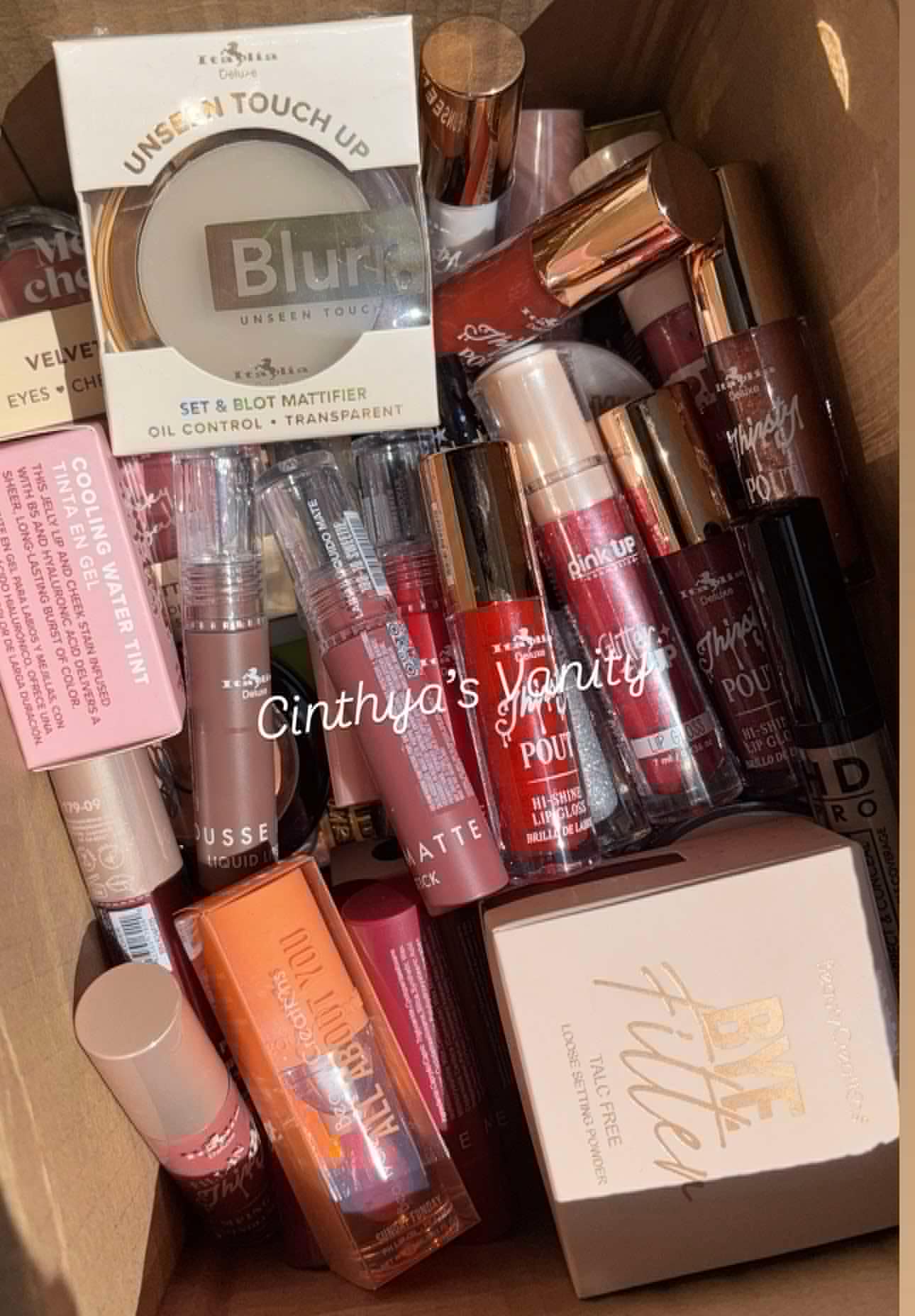 Lote de maquillaje económico